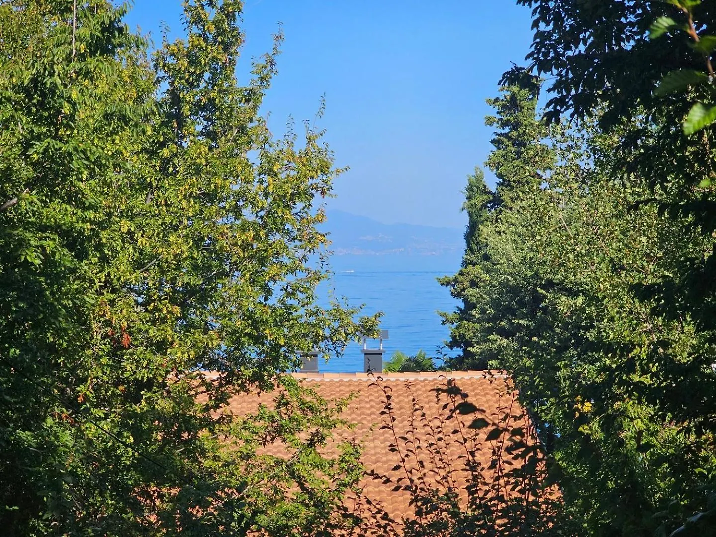 Apartman Luna - 50 M Od Mora Njivice