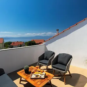 Apartman Bellmar, Njivice