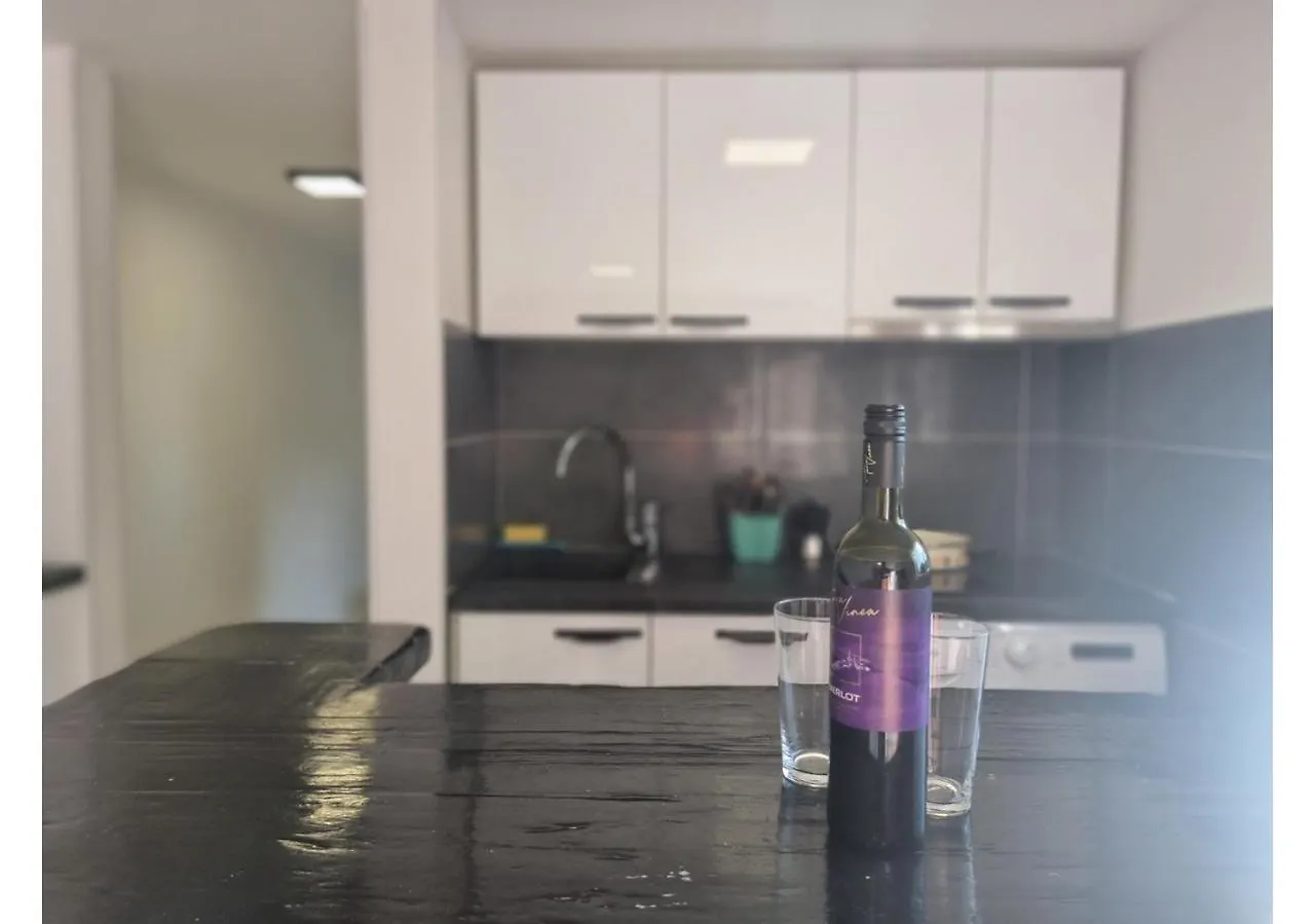 Apartman Luna - 50 M Od Mora Njivice Chorvatsko